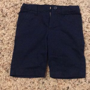 Boys navy blue shorts. Size 5 great condition